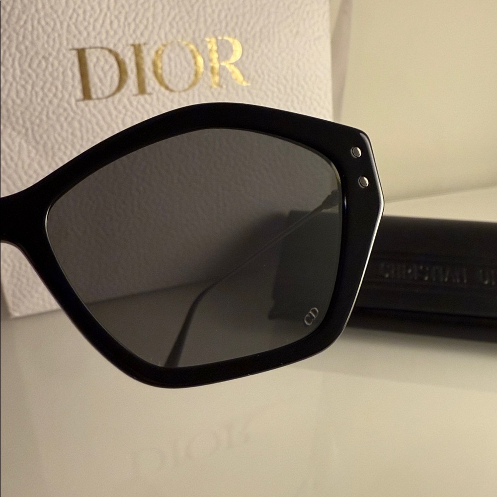 NEW NEVER WORN - Dior MissDior S1U Cat Eye Sunglasses - Picture 4 of 10